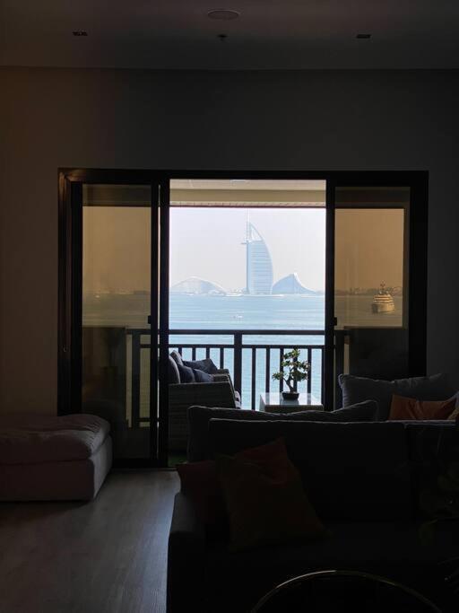 Palm Apt. With Burj Al Arab View * Dubai